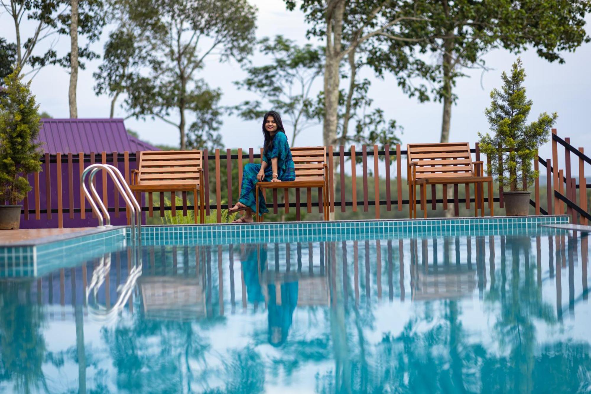 Delano Residency Hotel Kaliyal Exterior foto